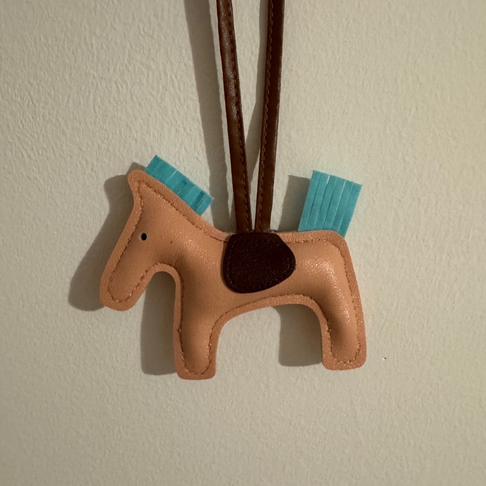 Tan Horse-Shaped Leather Keychain